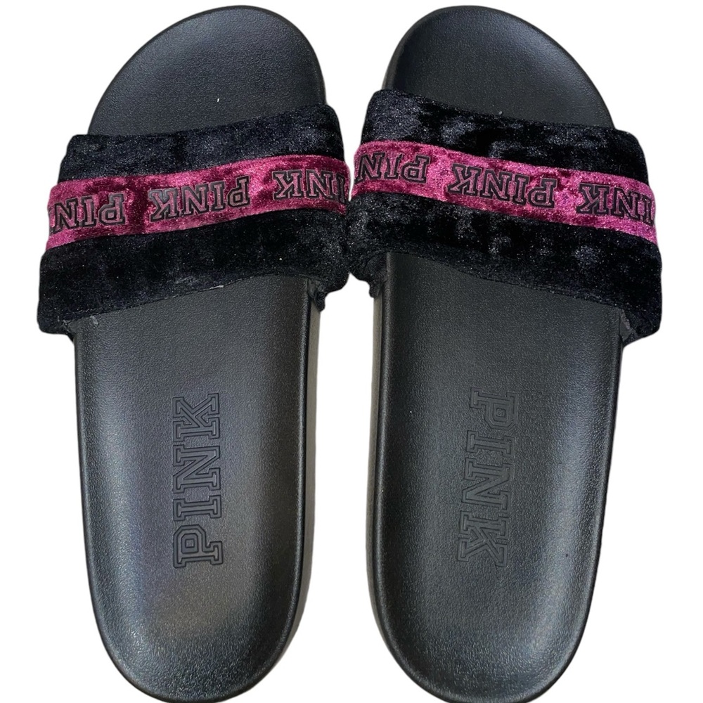 PINK Velvet Slides🩷🖤